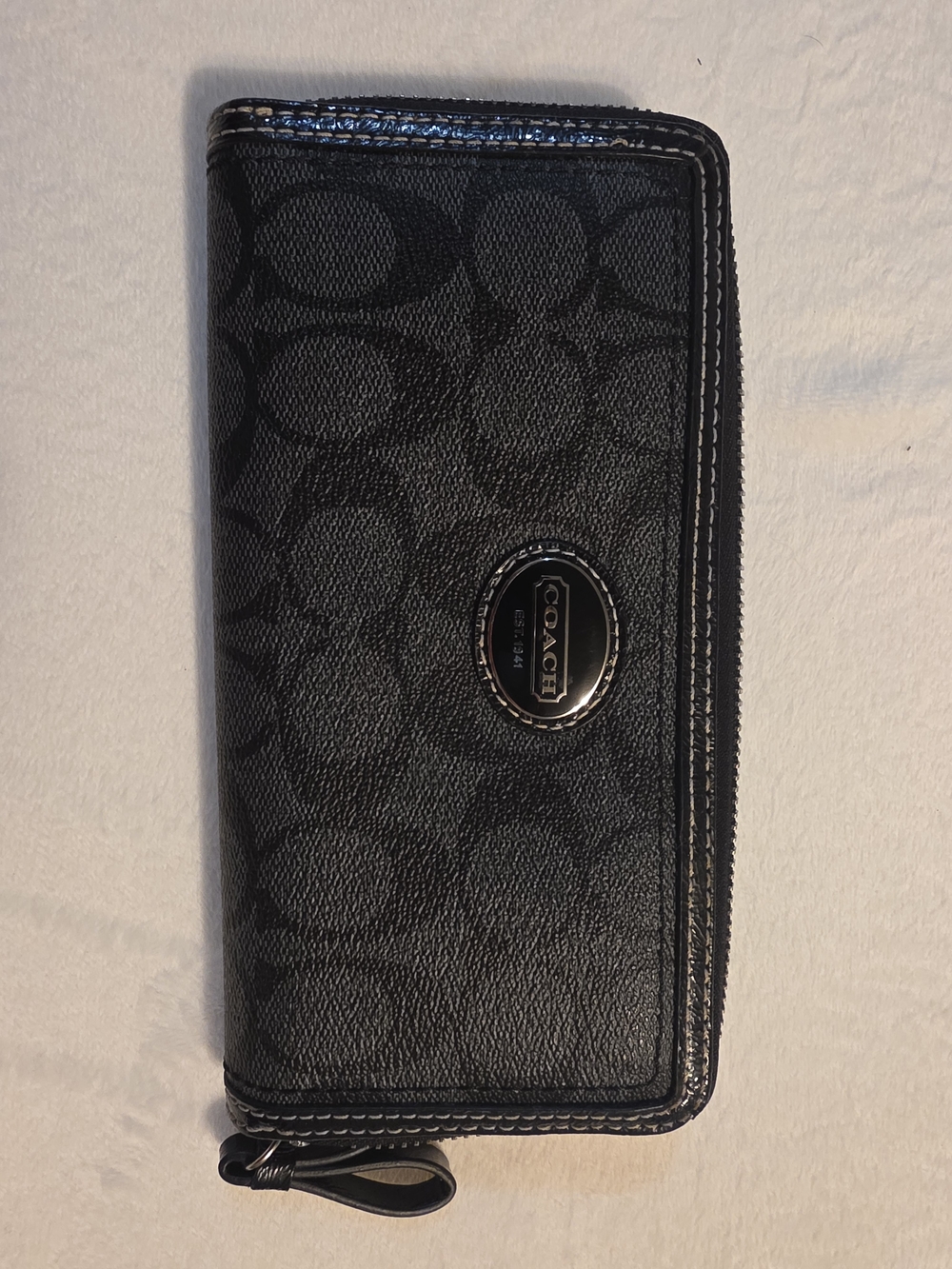 Coach Black Signature Zip Wallet - Sleek Leather Organizer